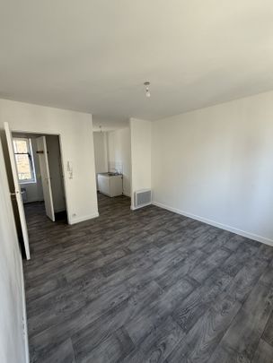 Location Appartement 2 pièces 31m² LA FERTE MACE 61600 - Photo 1