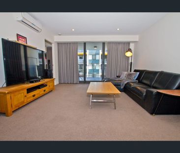 Perfect City Retreat! - Photo 1