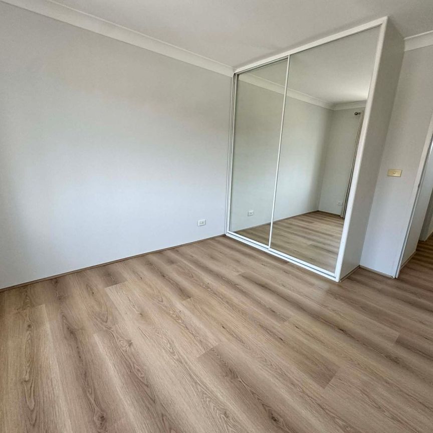 Well-Maintained 3-Bedroom Townhouse in Quiet, Secure Complex - Photo 1