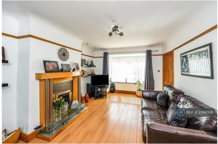 3 bedroom terraced house to rent - Photo 2