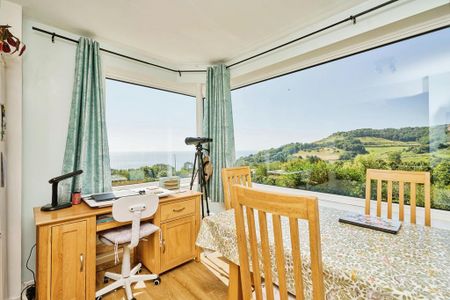 4 bedroom semi-detached house to rent - Photo 4