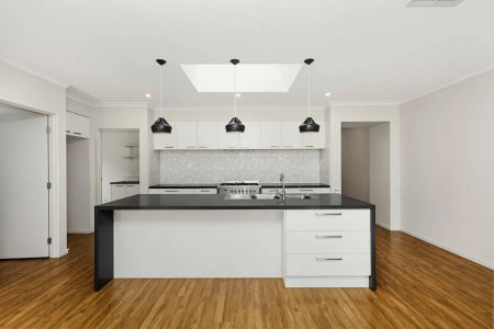 Generous Family Living in Prime Strathfieldsaye Location - Photo 2