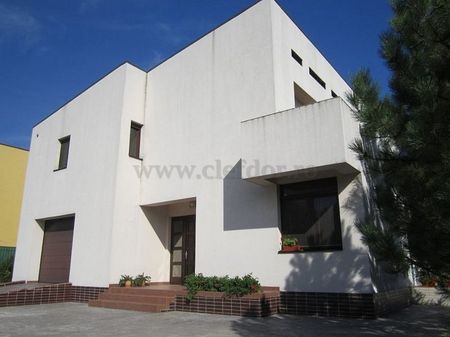 Villa near Iancu Nicolae-British School - Photo 3