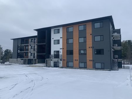 3600-001 Imelda-Lefebvre, Sherbrooke, Grand 3½ Neuf - Photo 3