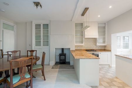 4 bedroom terraced house to rent - Photo 4