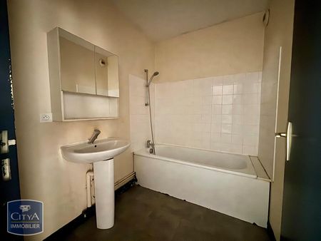 Location Appartement 3 pièces 76m² POITIERS 86000 - Photo 2