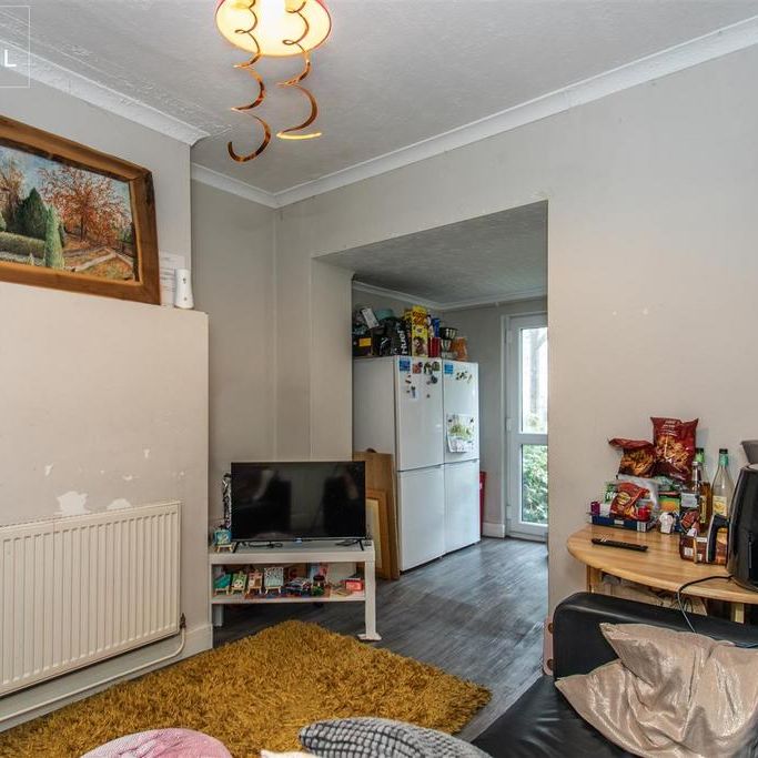 5 bedroom terraced house to rent - Photo 1