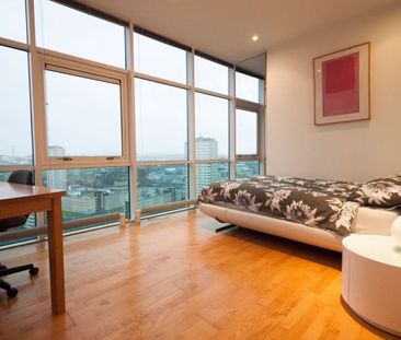 3 Bed Penthouse, Fleming House, G3 - Photo 6