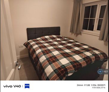 1 bedroom in a house share to rent - Photo 3