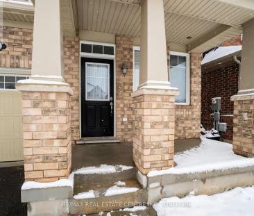 989 FARMSTEAD DRIVE - Photo 1