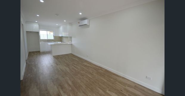 Modern 2 Bedroom! - Photo 1