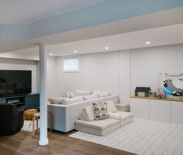 For Lease - 10 Thicketwood Boulevard, Whitchurch-Stouffville, Ontario - Photo 5