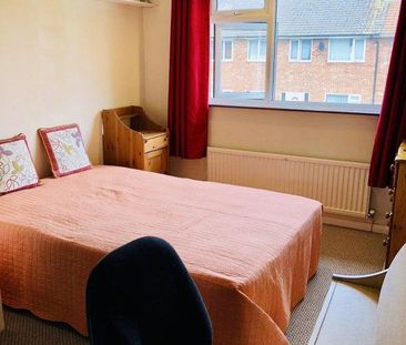 3 bedroom house share to rent - Photo 3