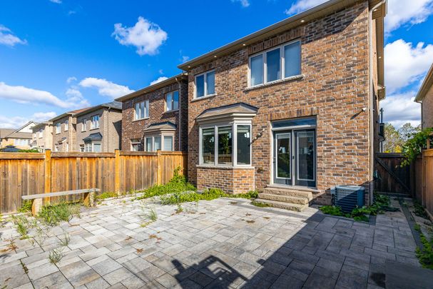 For Lease - 102 MACTIER Drive, Vaughan, Ontario - Photo 1