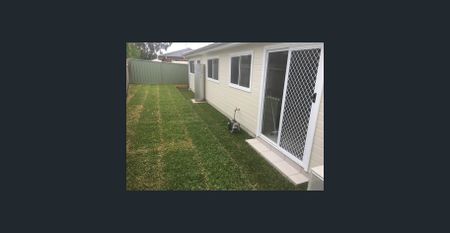 As new 2 bedroom self contained granny flat - Photo 5