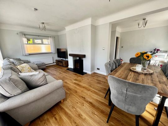 4 bedroom house to rent - Photo 1