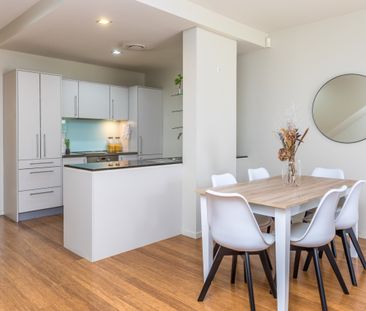 City fringe living! - Photo 2