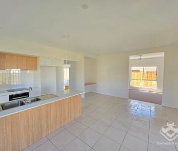 FULLY AIR CONDITIONED WITH CEILING FAN - Photo 6