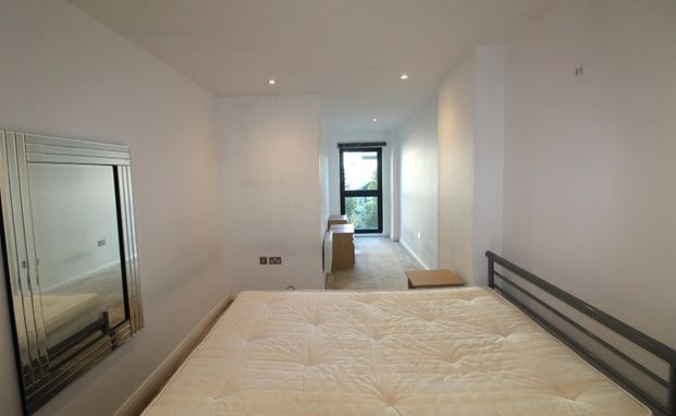 208/1 Brewery Wharf, LS10 - Photo 1