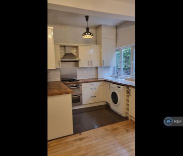 3 bedroom terraced house to rent - Photo 5