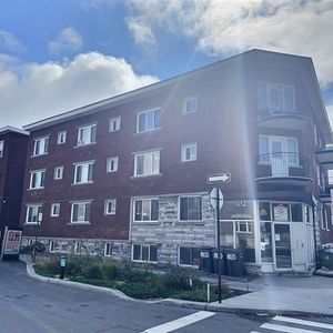 1820 Boul. Rosemont - Photo 2