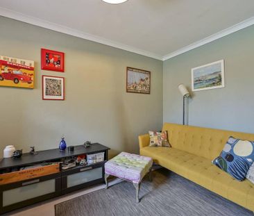 3 bedroom maisonette to rent - Photo 3