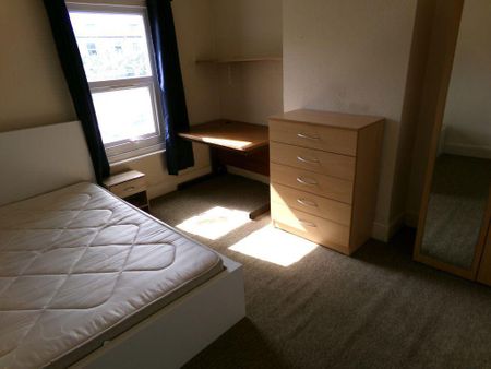 3 bedroom house to rent - Photo 2