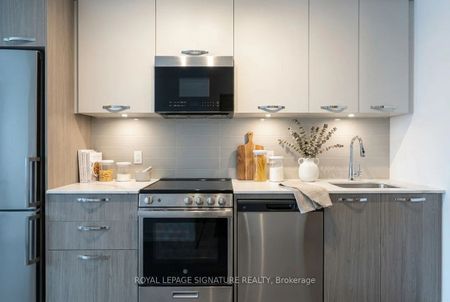 75 James Street South condo — Hamilton, ON (2-Bedroom) - 2 Bedroom - Photo 5