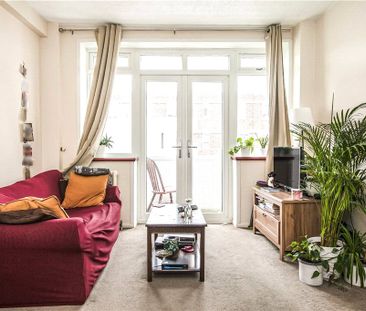 Upper Richmond Road, Putney, SW15 6TR - Photo 1