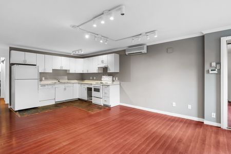 For Lease - 585 Annette Street Unit# Lower, Toronto, Ontario - Photo 4