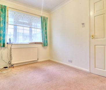 4 bedroom detached house to rent - Photo 3