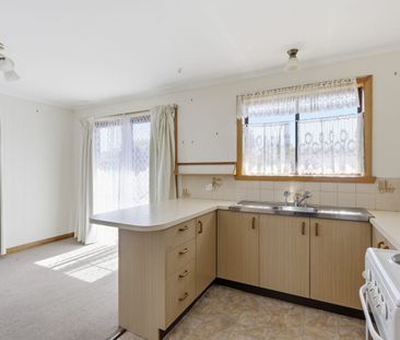 FOR RENT - 2/110 Caroline St - Photo 6