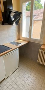 Location Appartement 1 pièce 28m² - Photo 3