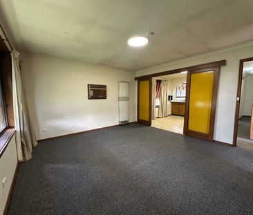 Low Maintenance Family Home - Photo 1