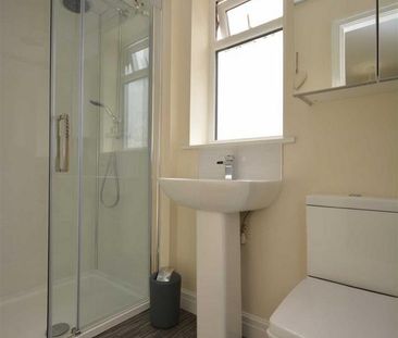 1 bedroom in a house share to rent - Photo 6