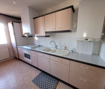 Location Appartement 3 pièces 73m² - Photo 5