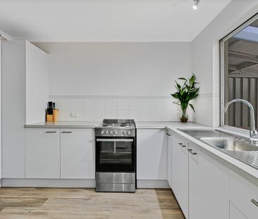 Easy Coastal Living, Moments to Mudjimba Beach! - Photo 1