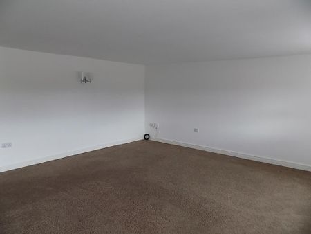 3 bedroom flat to rent - Photo 5