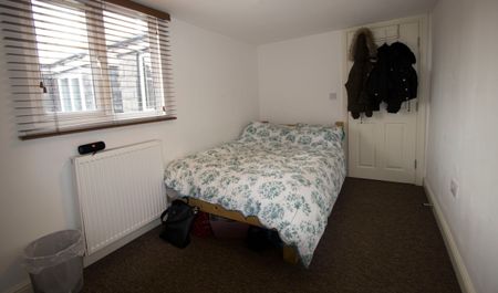 3 Grimsby Terrace, NG3 1DN, NOTTINGHAM - Photo 5