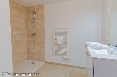 Location Appartement 3 pièces 61m² ST MARCELLIN 38160 - Photo 4