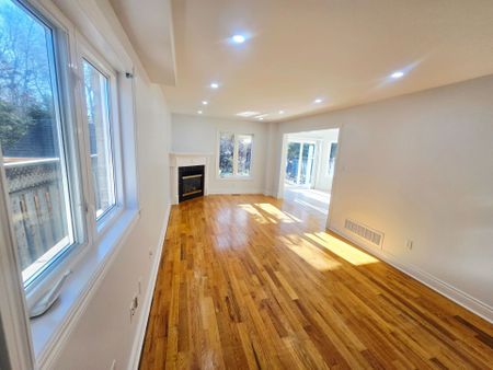 For Lease - 133 Humberland Drive Unit# Upper Level, Richmond Hill, Ontario - Photo 4