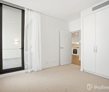 Luxury Living in BABYLON Rouse Hill - Garden-Facing Apartment - Photo 2