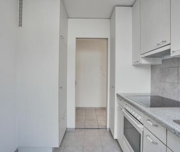 Praktische Wohnung mit Gartensitzplatz - Photo 2