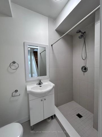 For Lease - 58 Wessenger Drive Unit# Lower, Barrie, Ontario - Photo 2