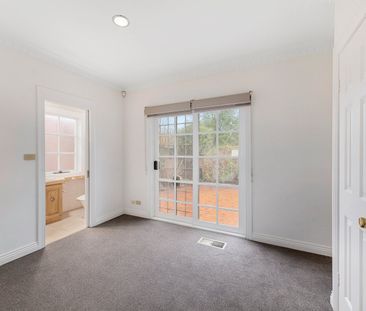 2/10 Cooloongatta Road, Camberwell - Photo 2