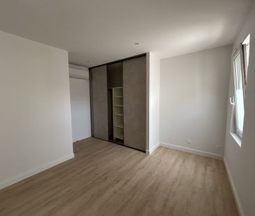 Location Appartement 3 pièces 94m² LE PASSAGE 47520 - Photo 3