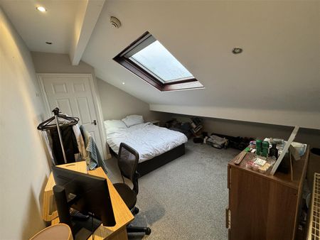 5 bedroom terraced house to rent - Photo 4