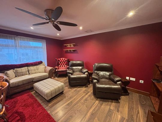 2 bedroom bungalow to rent - Photo 1