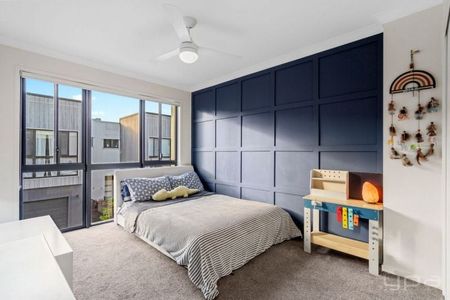 Stylish, Modern Living in Gawthern Terraces at 45/7 Angela Way, Pimpama - Photo 3
