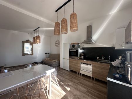 Location Appartement 3 pièces 57m² SETE 34200 - Photo 4